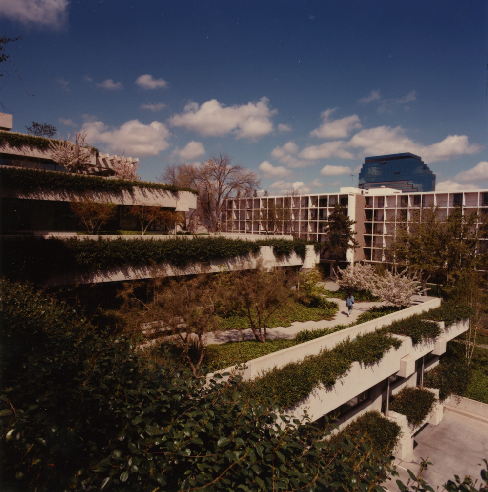 81101 Lincoln Plaza Office Building, CalPERS Headquarters, 1987