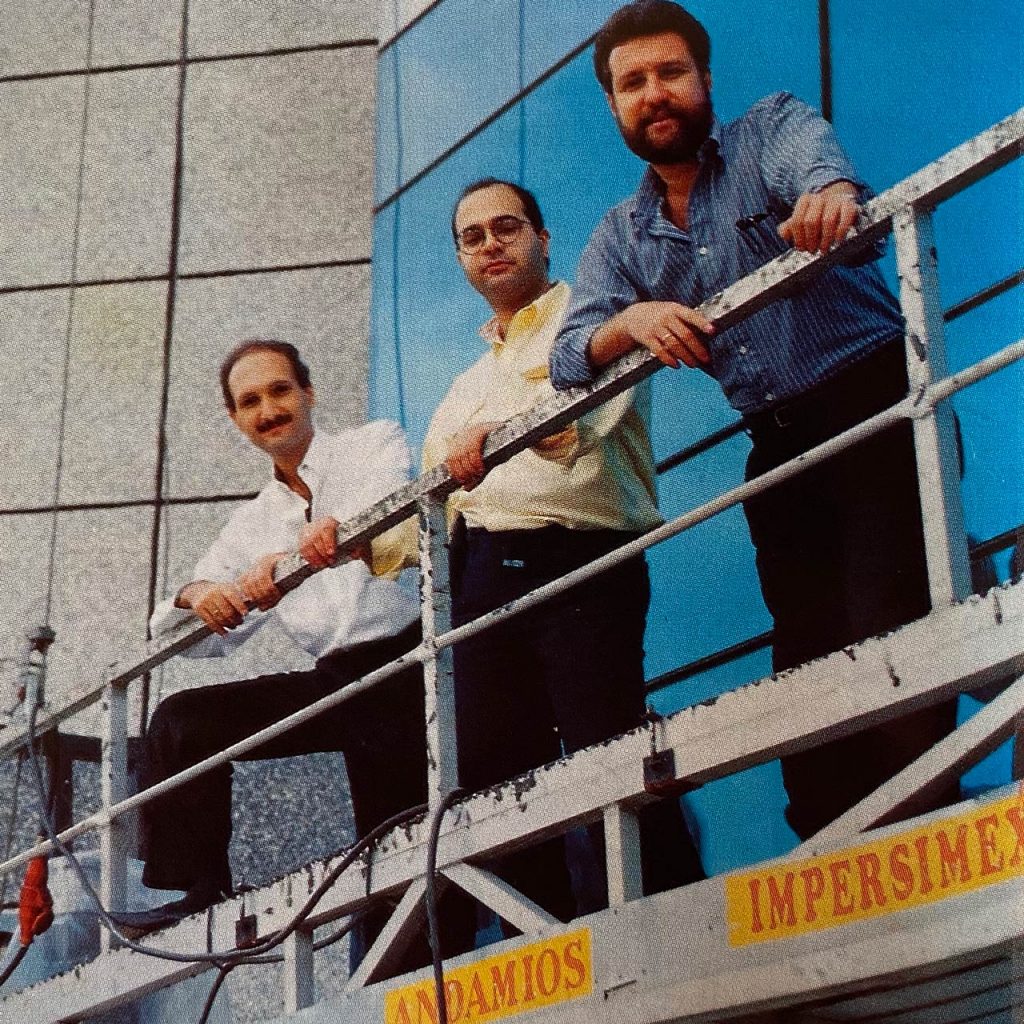 Ila’s dad (left), Architect Ariel Cohen & Partners at the construction site.